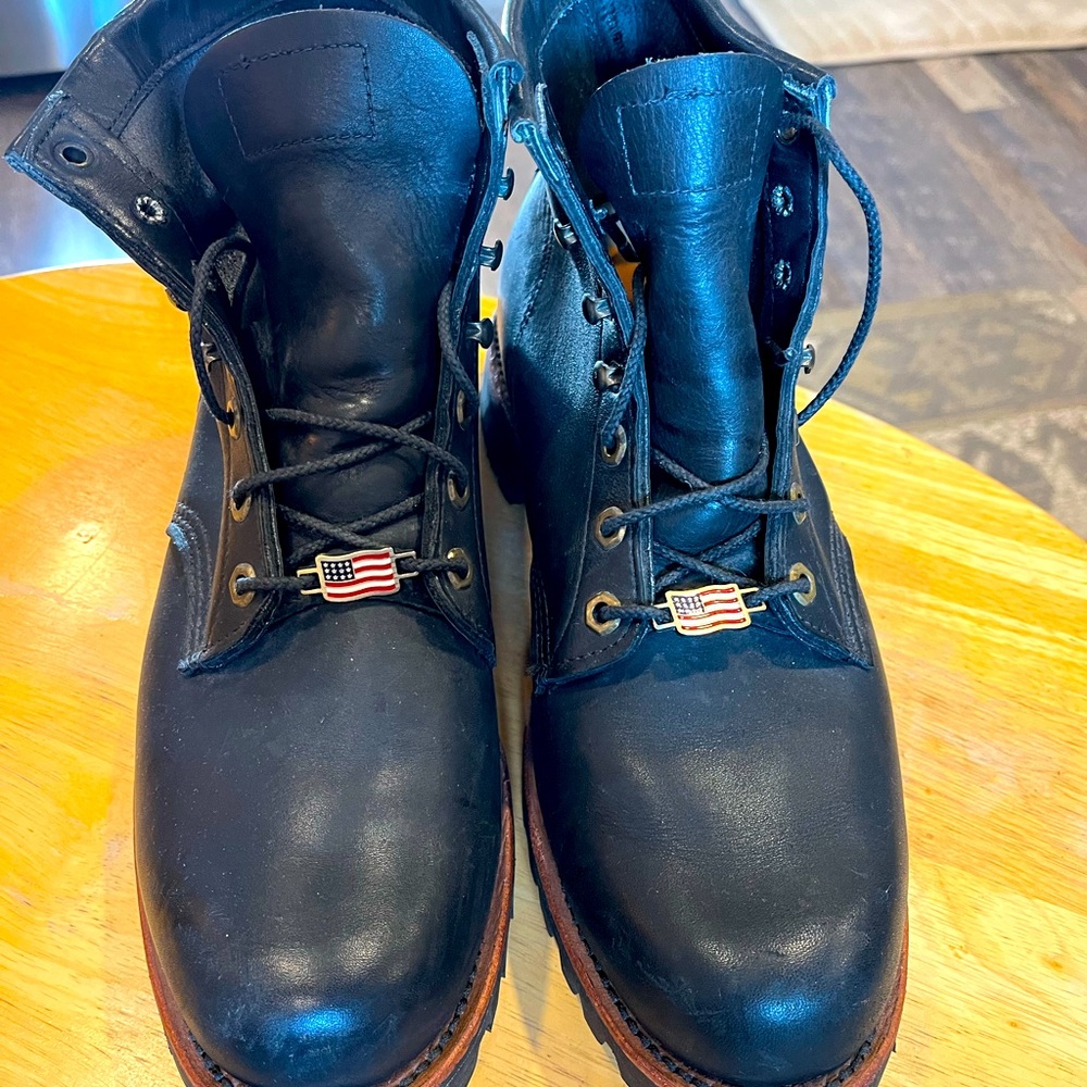 Chippewa Lug 6” Boots. 10 1/2 ‘D’ mint condition.